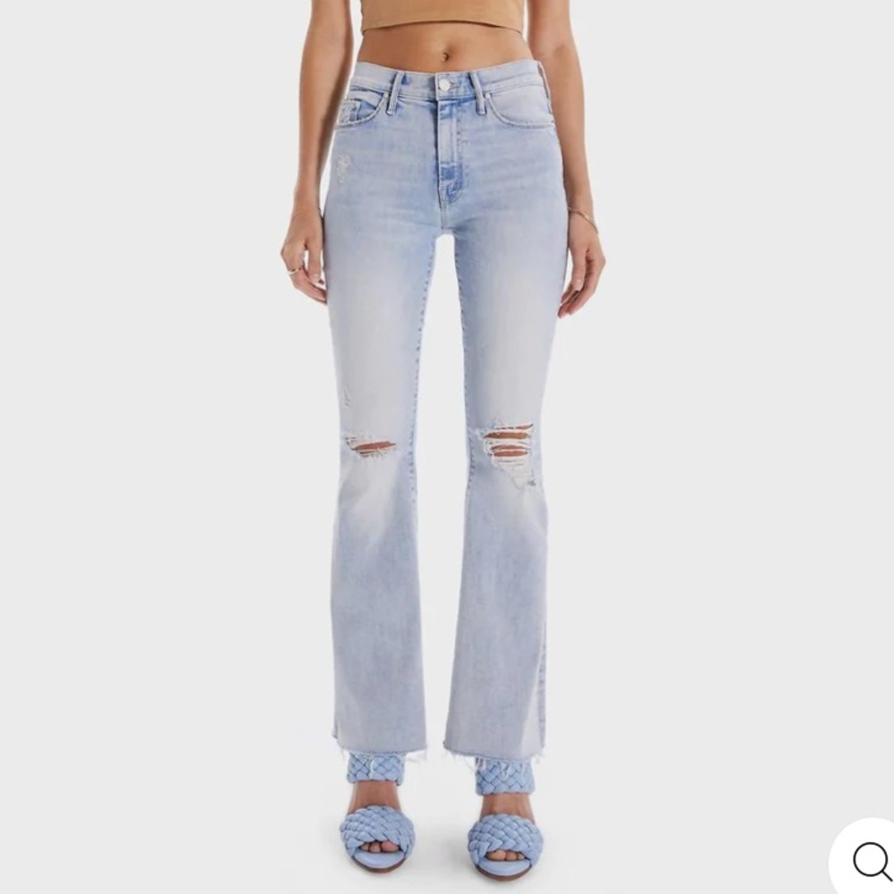 MOTHER Denim Weekender Fray “Action Shot” size 29 Never in dryer! Like new